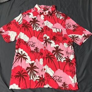 Coca Cola. Men’s Button Down Shirt. Palm Trees. Size Small.